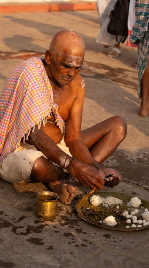 Morning ceremony in Varanasi